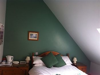 The White Horse Hotel Хейвърхил Екстериор снимка